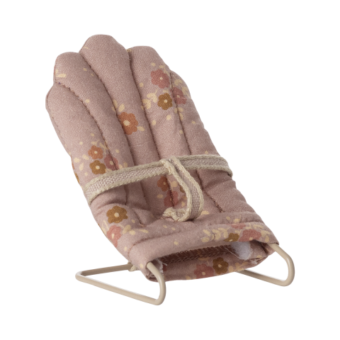 Babysitter for Baby Mouse/Rabbit